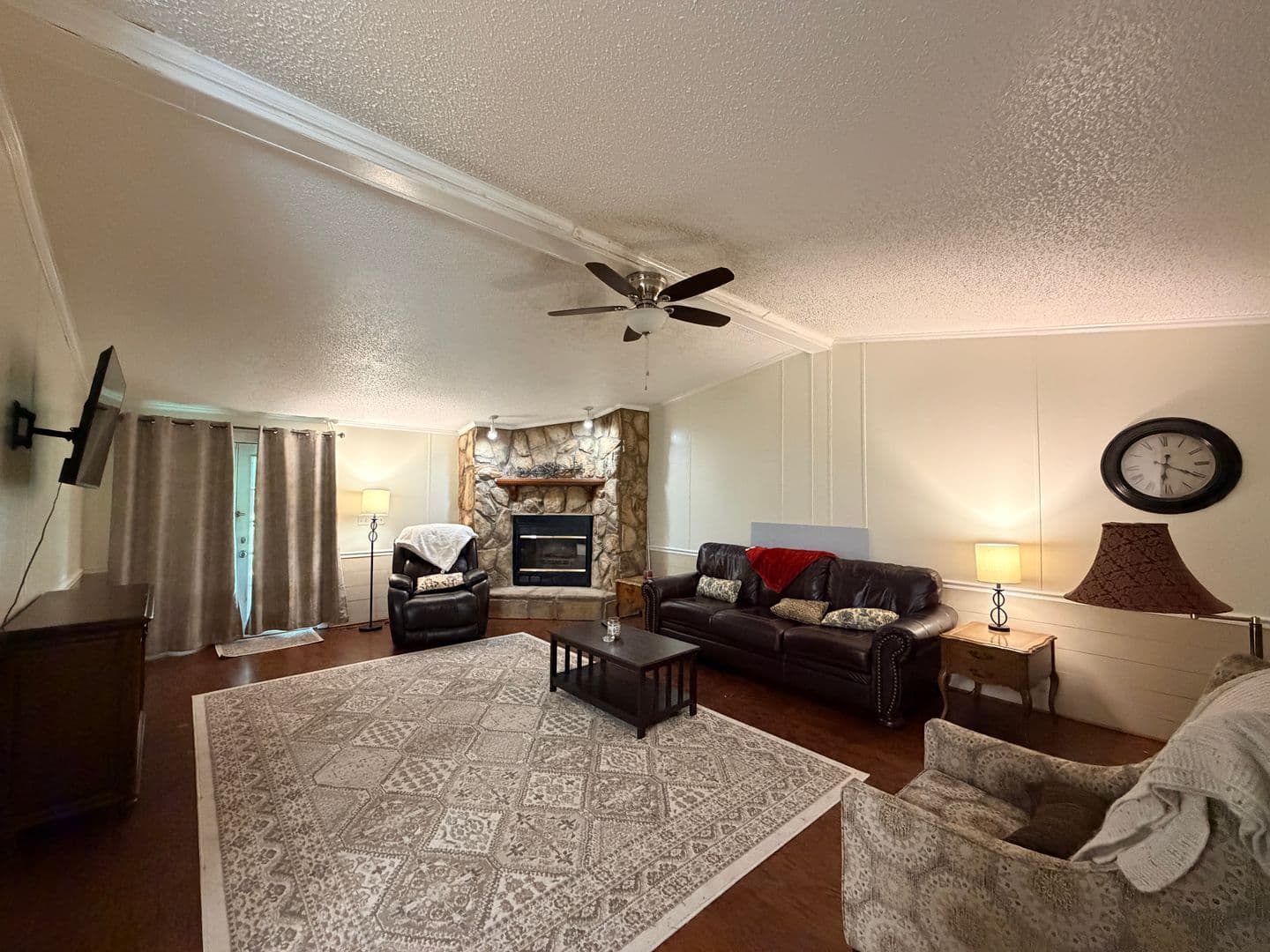 Shreveport House: 7810 West Lakeshore
