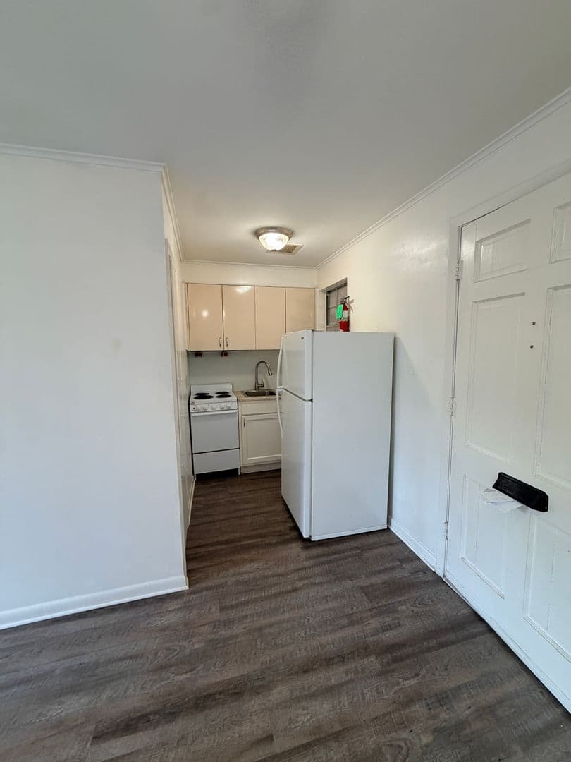 Shreveport Apartment: 3875 Line Avenue