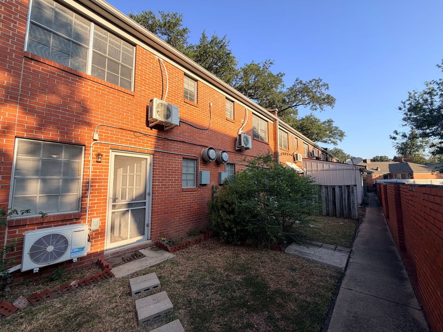 Shreveport Apartment: 3875 Line Avenue