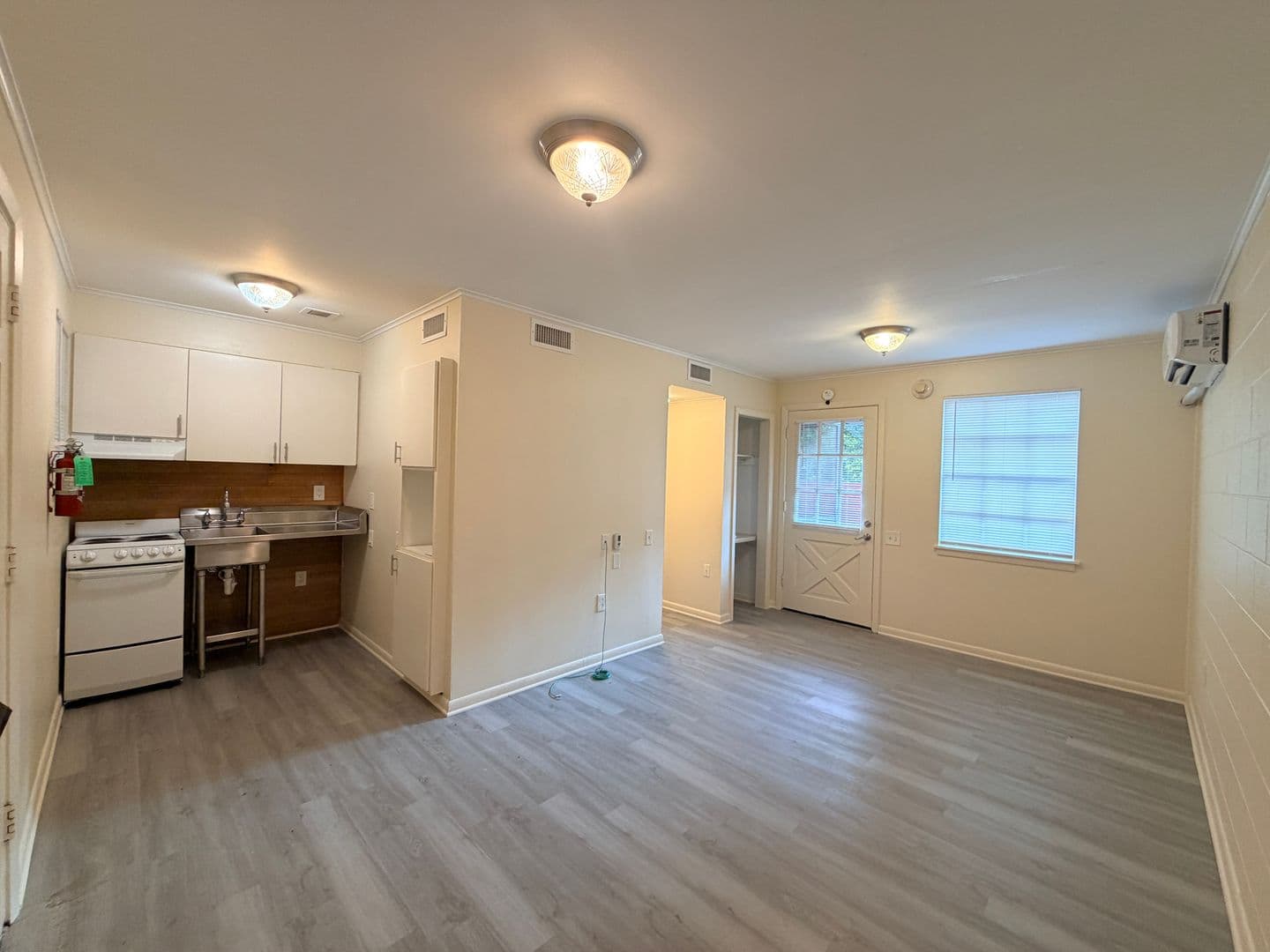 Shreveport Apartment: 3875 Line Avenue