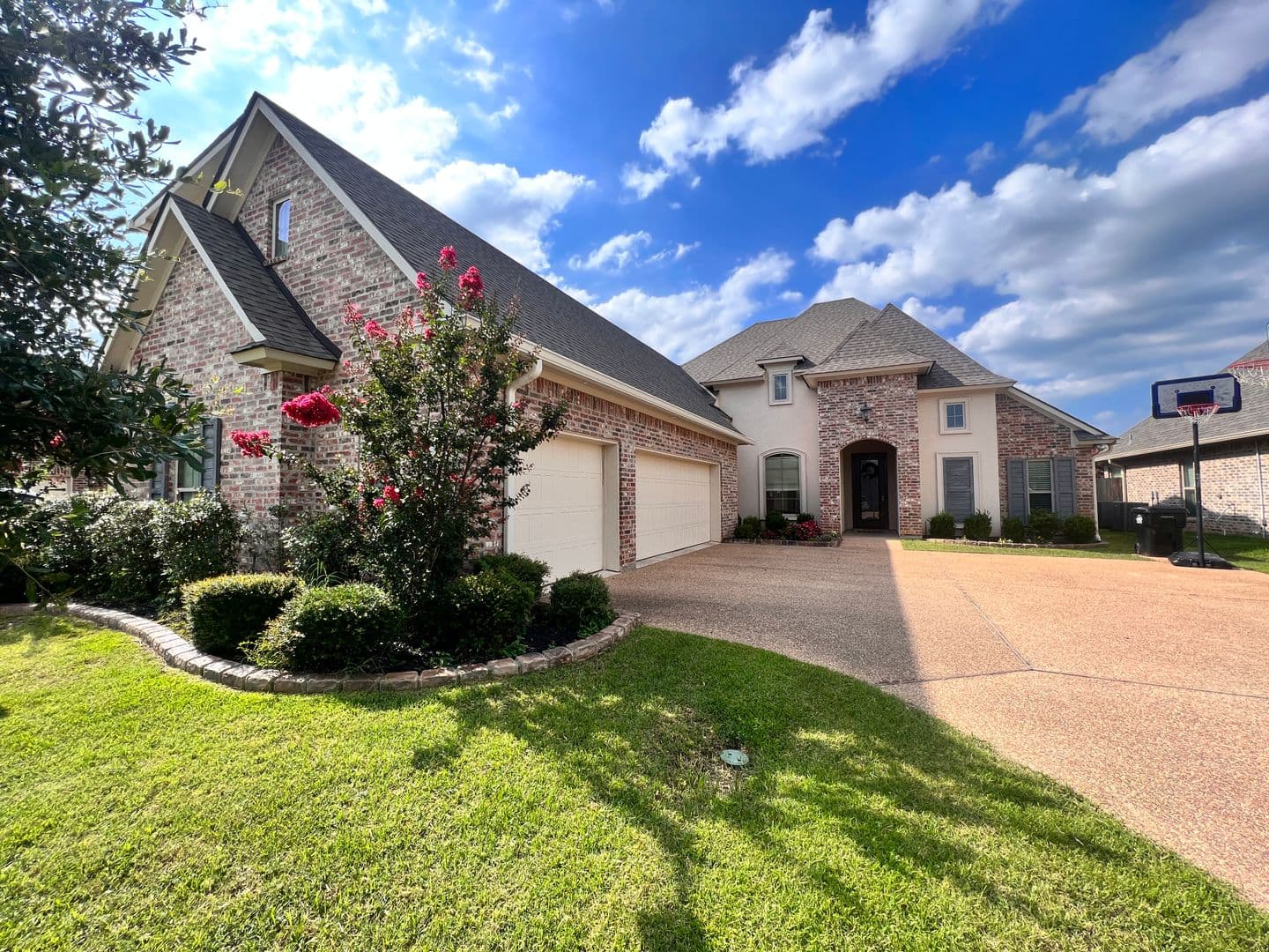 Bossier City House: 725 Dumaine Drive