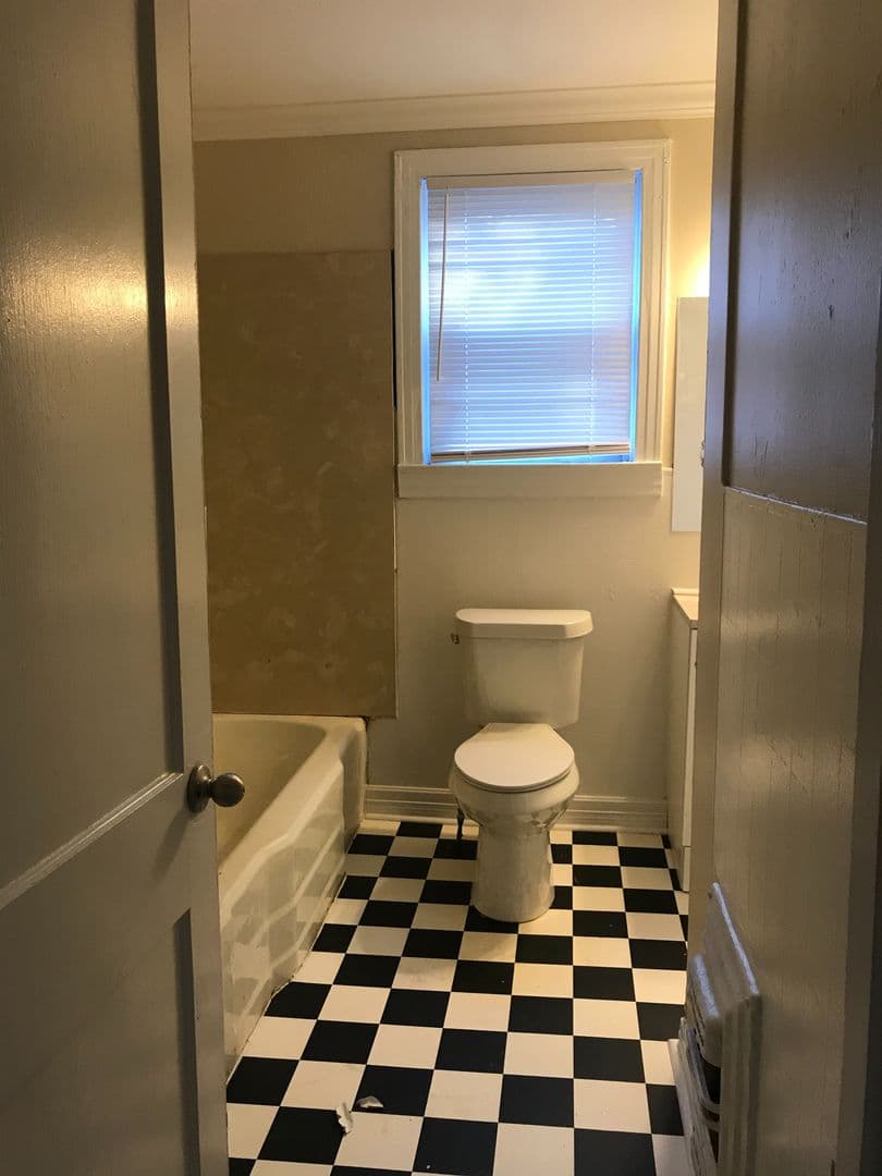 Bossier City House: 2334 Julia Street