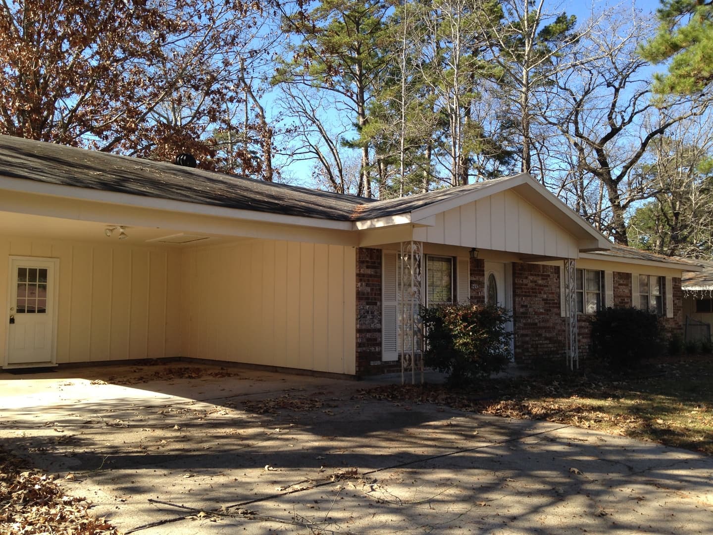 Shreveport House: 9492 Boxwood Drive
