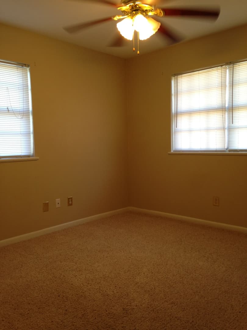 Shreveport House: 9492 Boxwood Drive