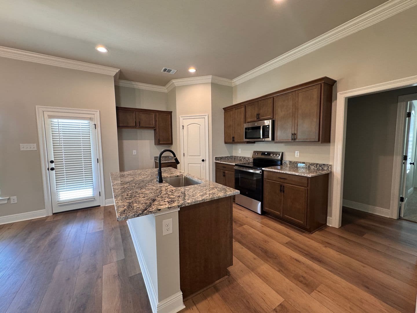 Bossier City House: 818 Venecia