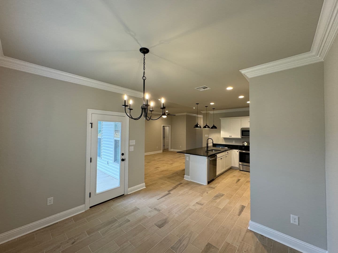 Haughton House: 607 Cabernet Court