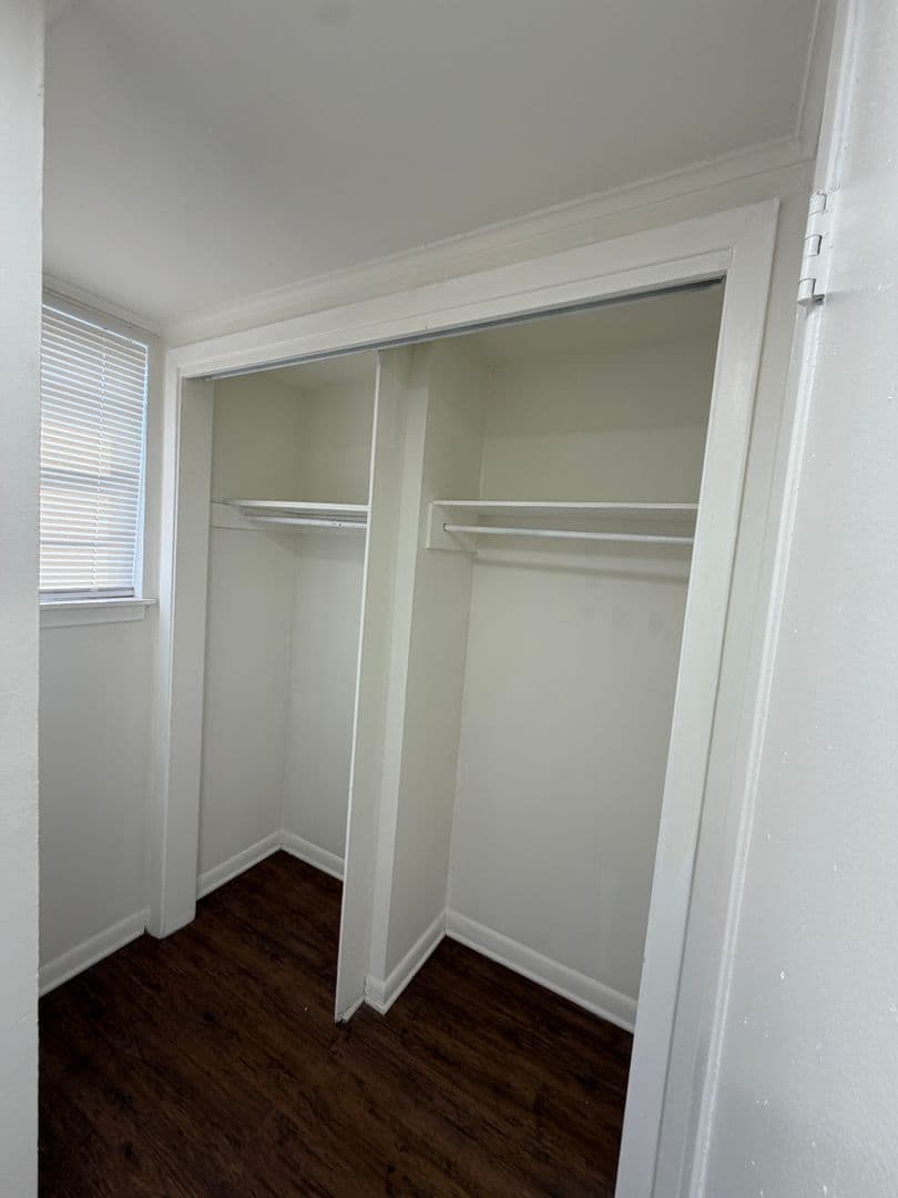 Shreveport Apartment: 3875 Line Avenue