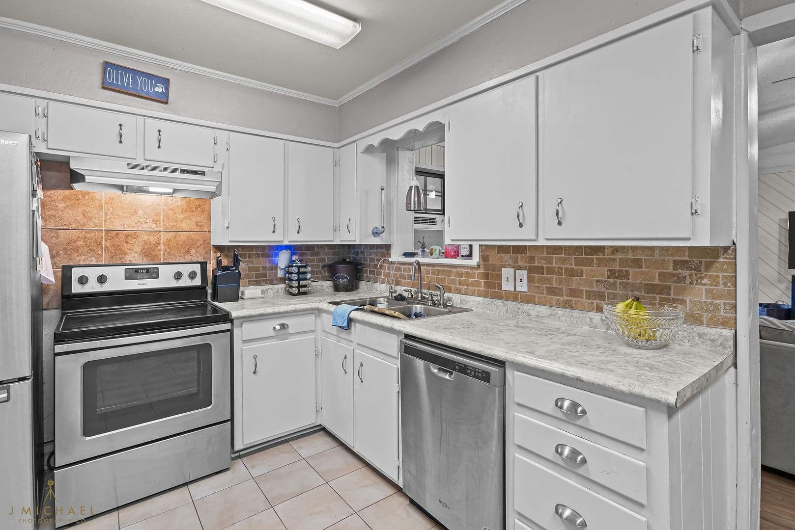 Shreveport House: 5520 Knollcrest Drive