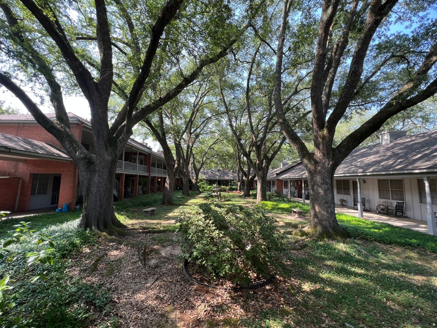 Shreveport Apartment: 3875 Line Avenue