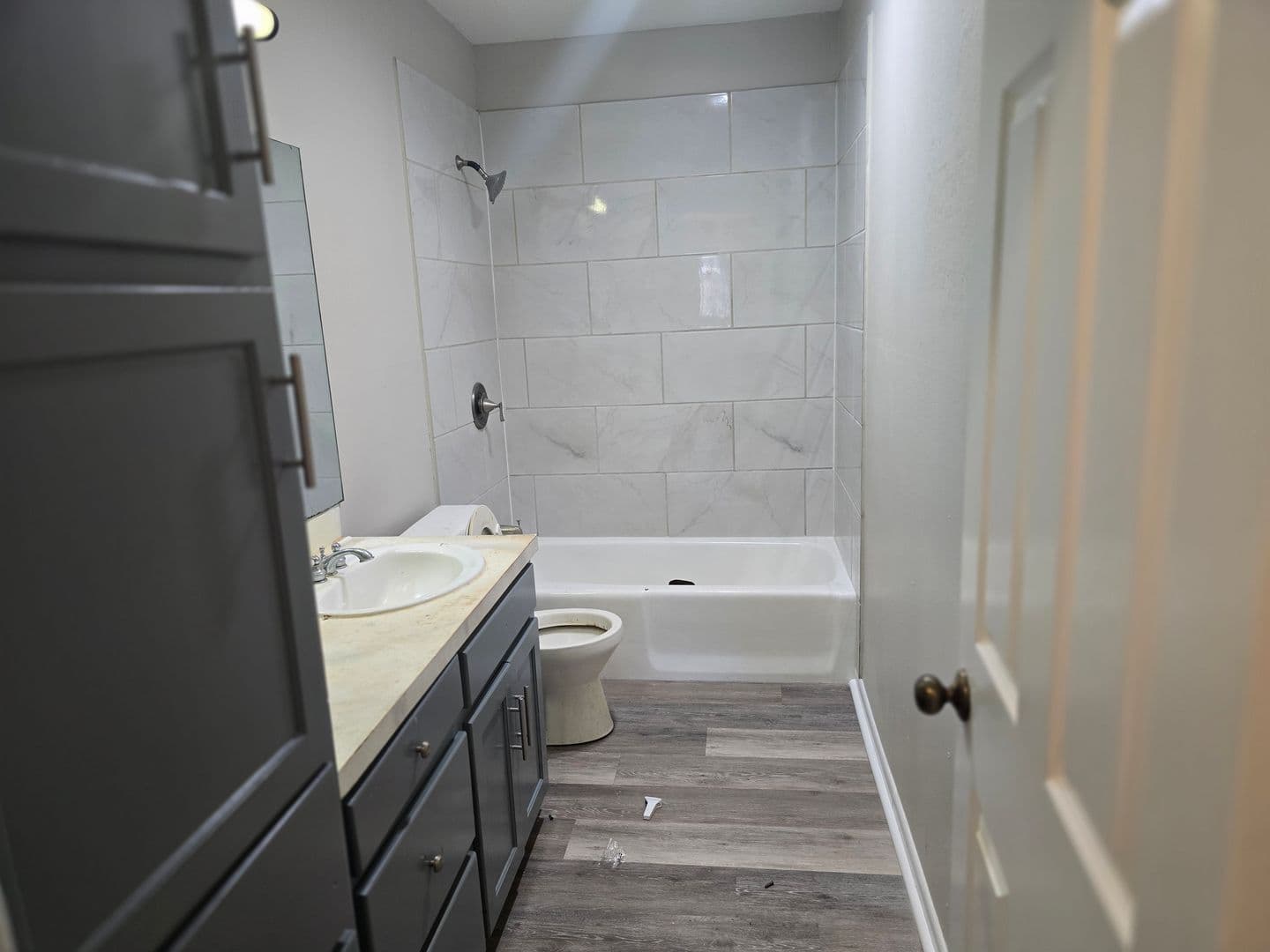 Shreveport House: 9010 Avalon Drive