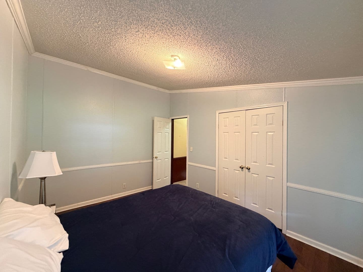 Shreveport House: 7810 West Lakeshore
