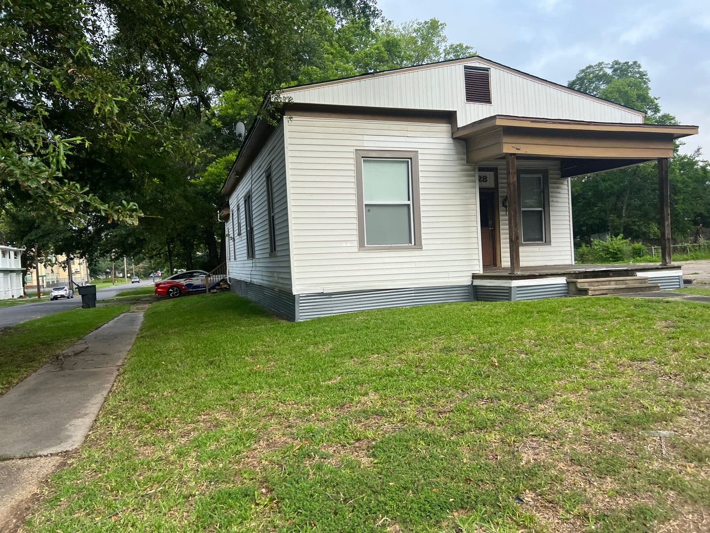 Shreveport House: 1728 Highland Avenue