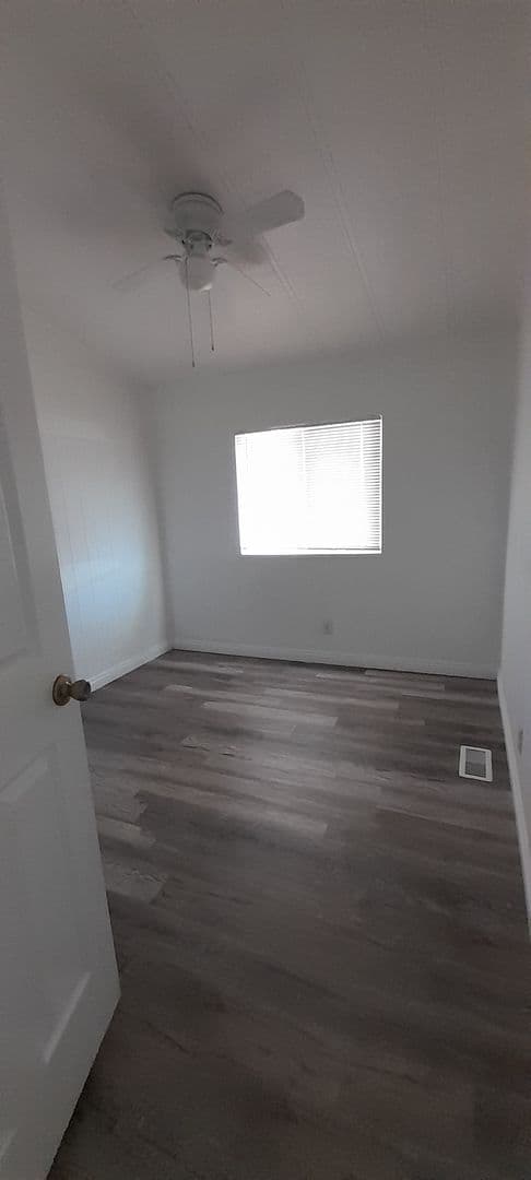 California City House: 21801 69th St