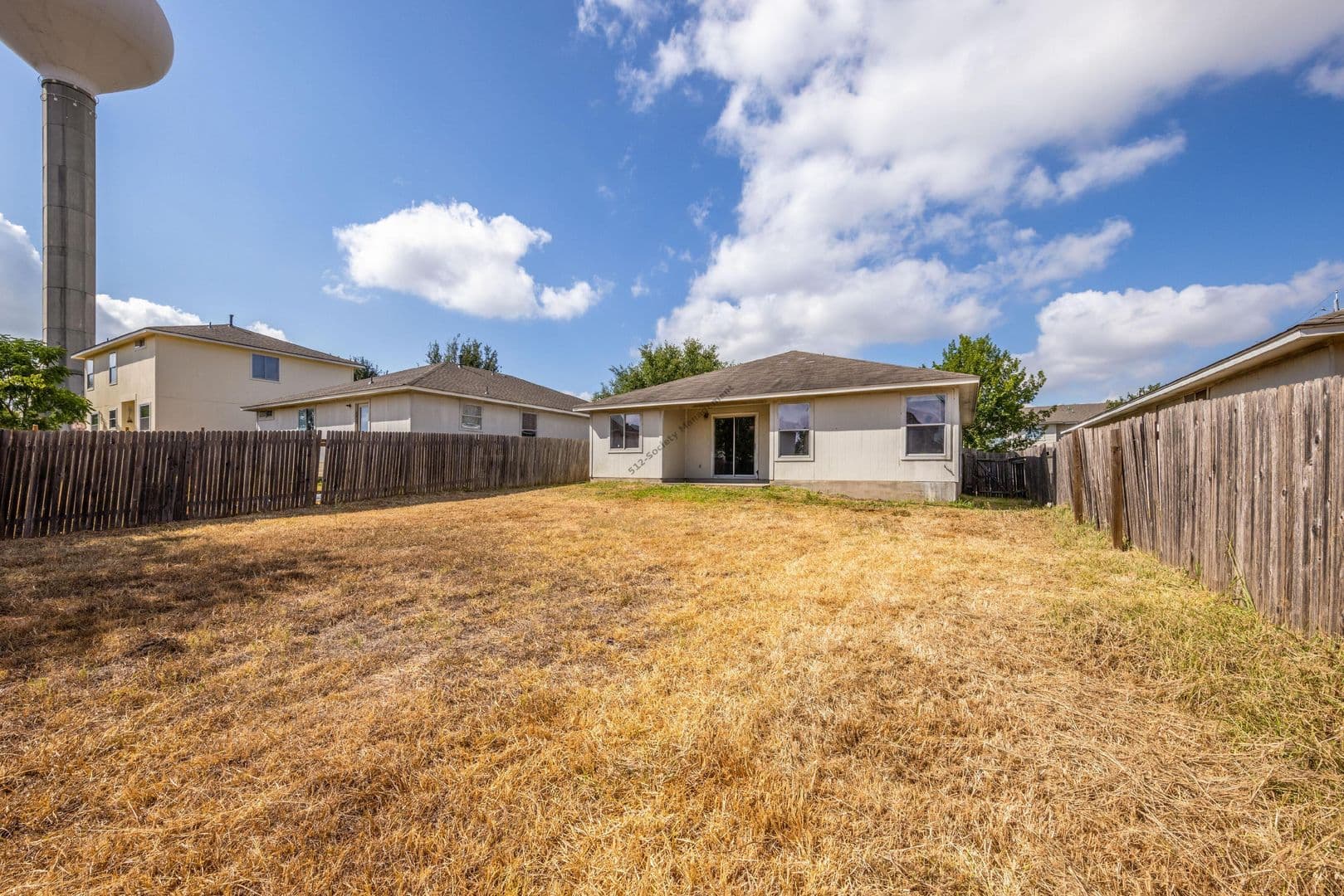 Austin House: 15102 Nuttall Dr