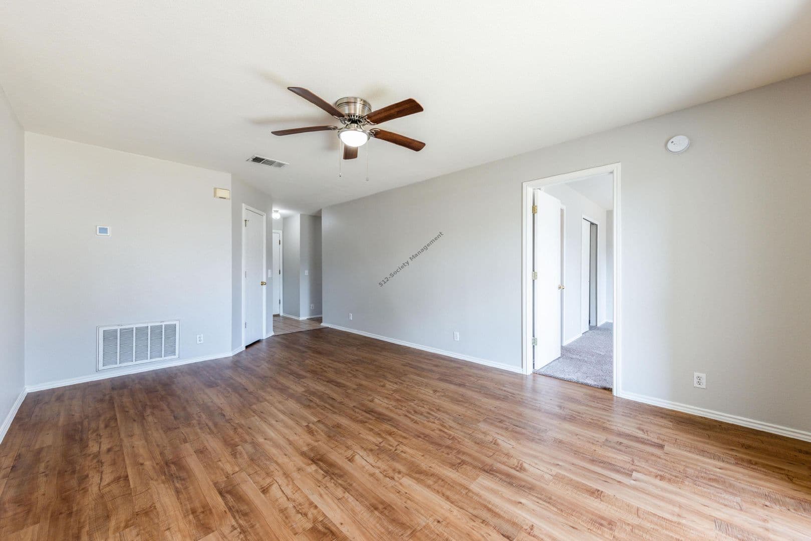 Austin House: 15102 Nuttall Dr