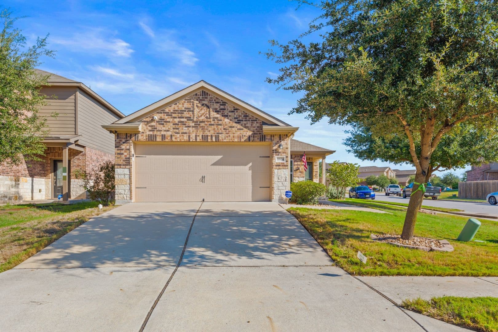 Manor House: 19824 Grover Cleveland Way