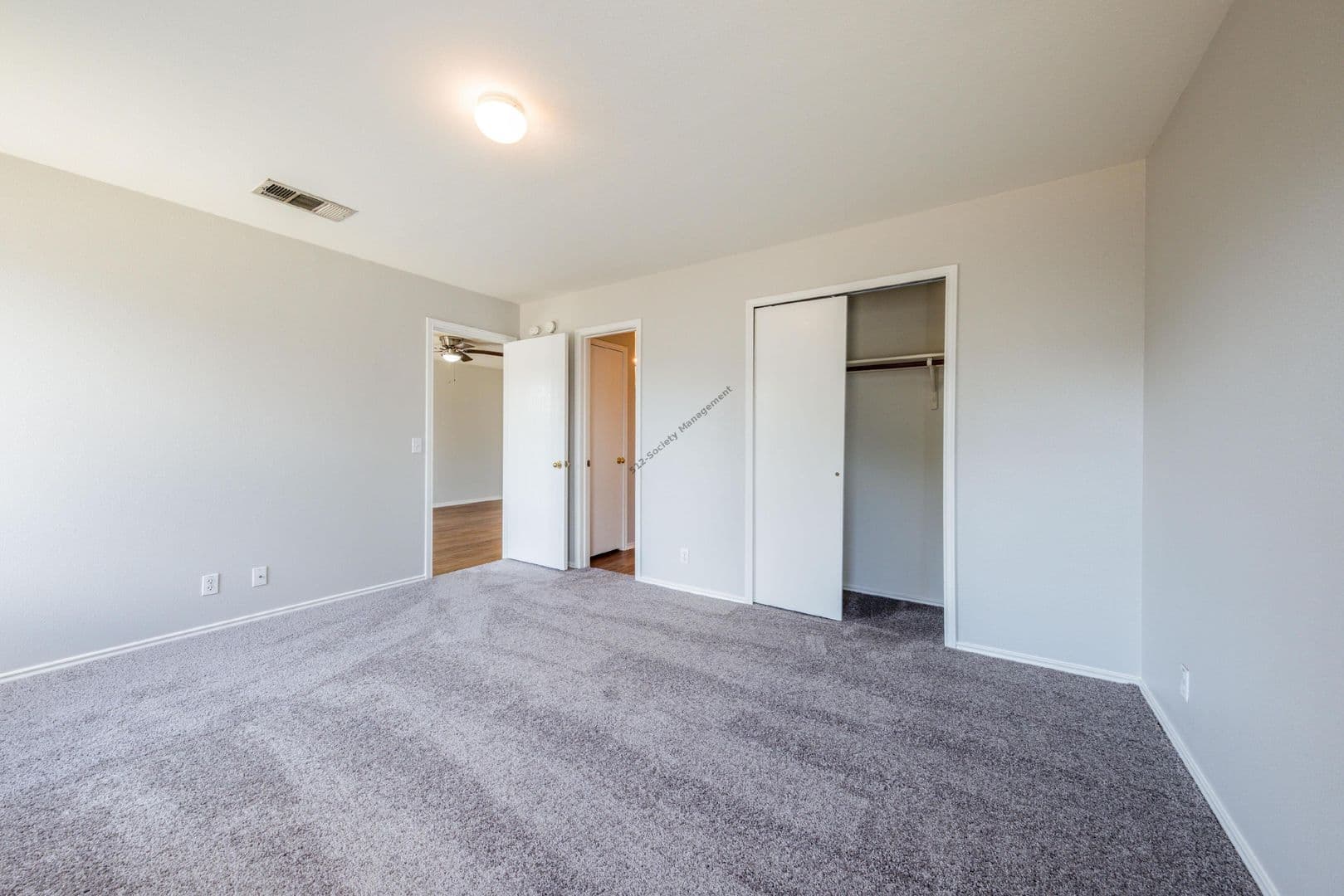 Austin House: 15102 Nuttall Dr