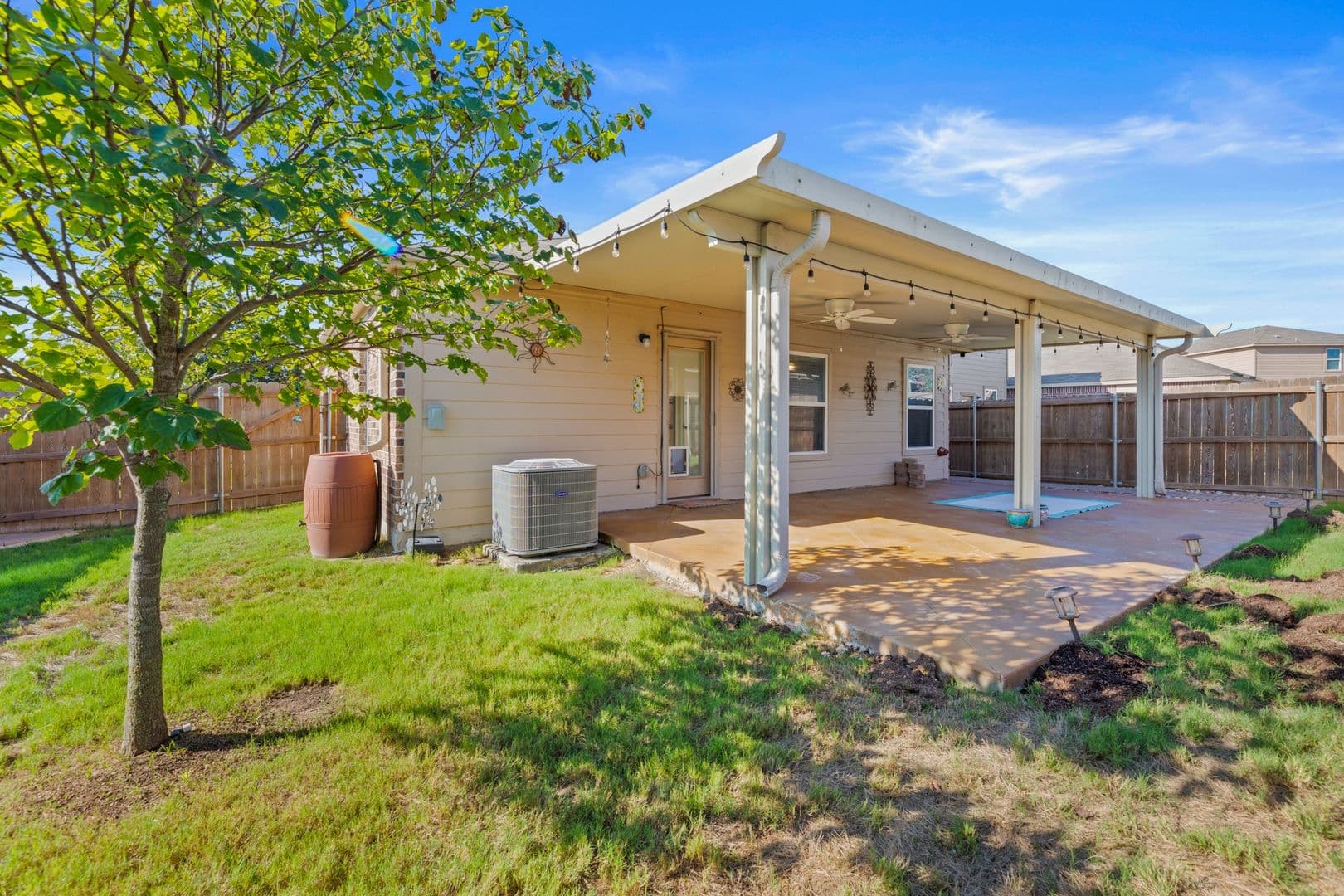 Manor House: 19824 Grover Cleveland Way