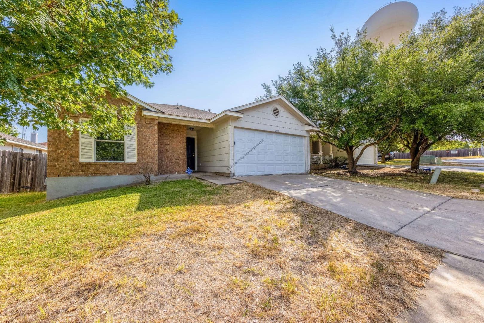 Austin House: 15102 Nuttall Dr