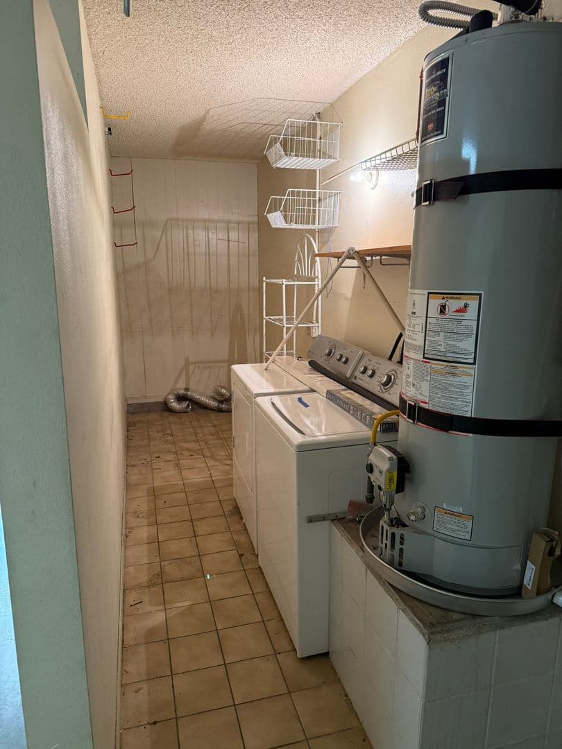 Riverside Condo: 4224 Donald Avenue