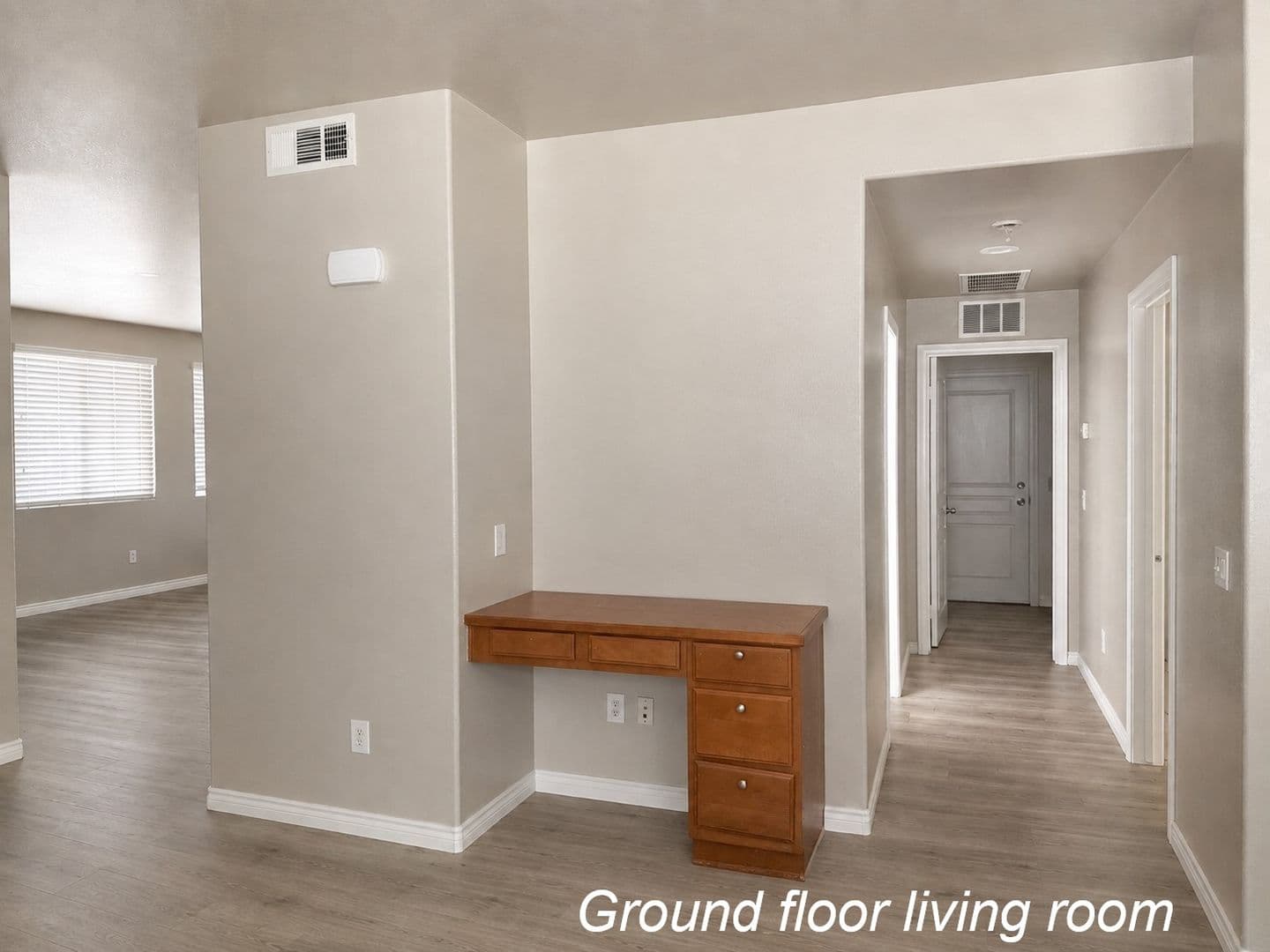 Perris House: 1940 Sugar Maple Ln