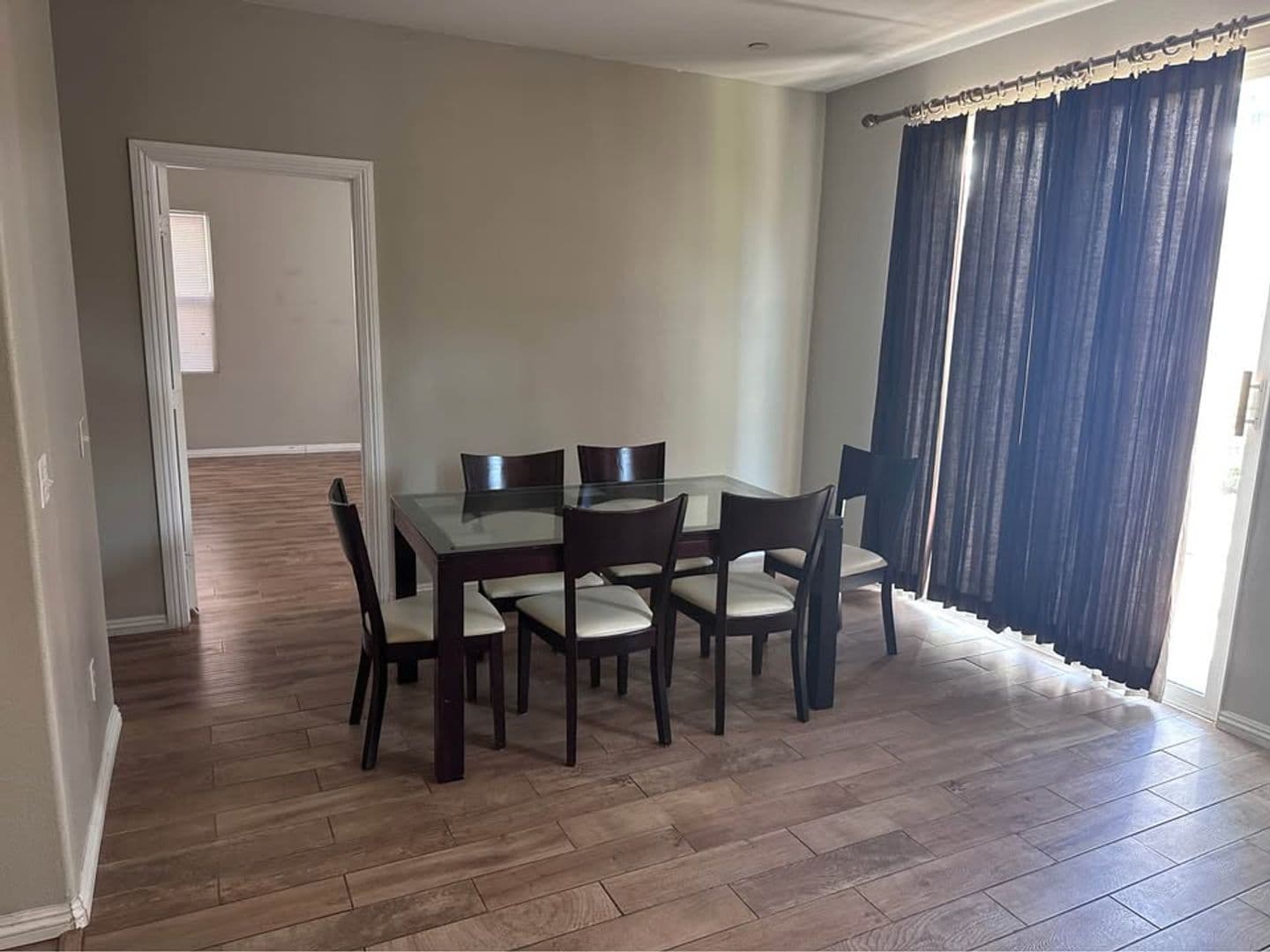Riverside House: 4575 Bianca Way