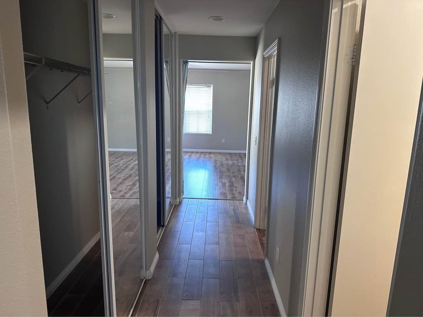 Riverside House: 4575 Bianca Way