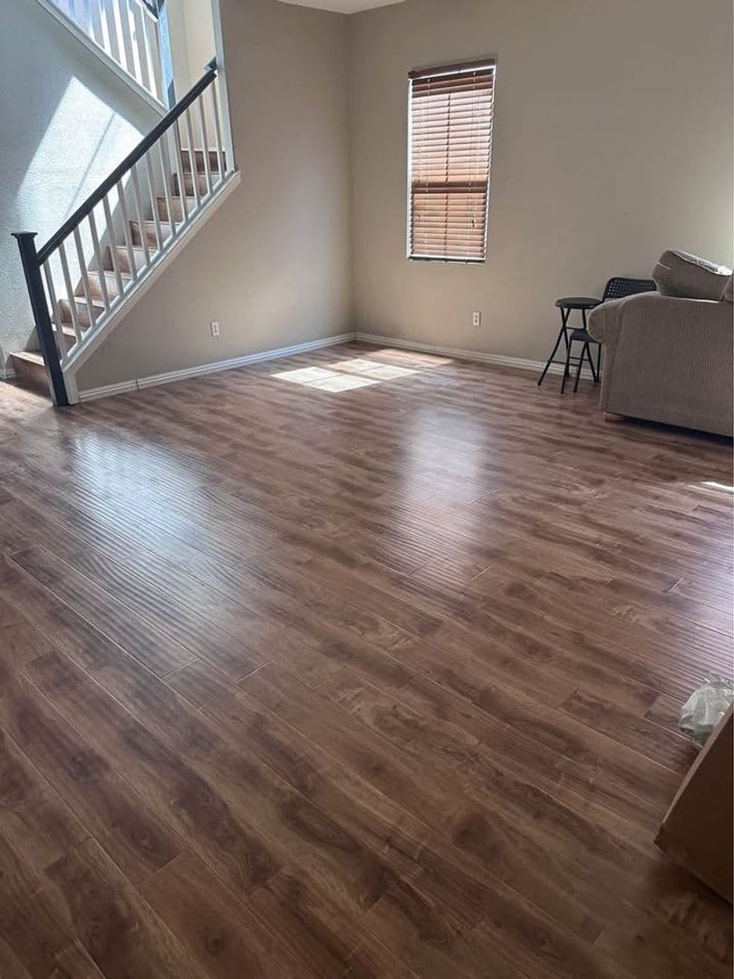 Riverside House: 4575 Bianca Way