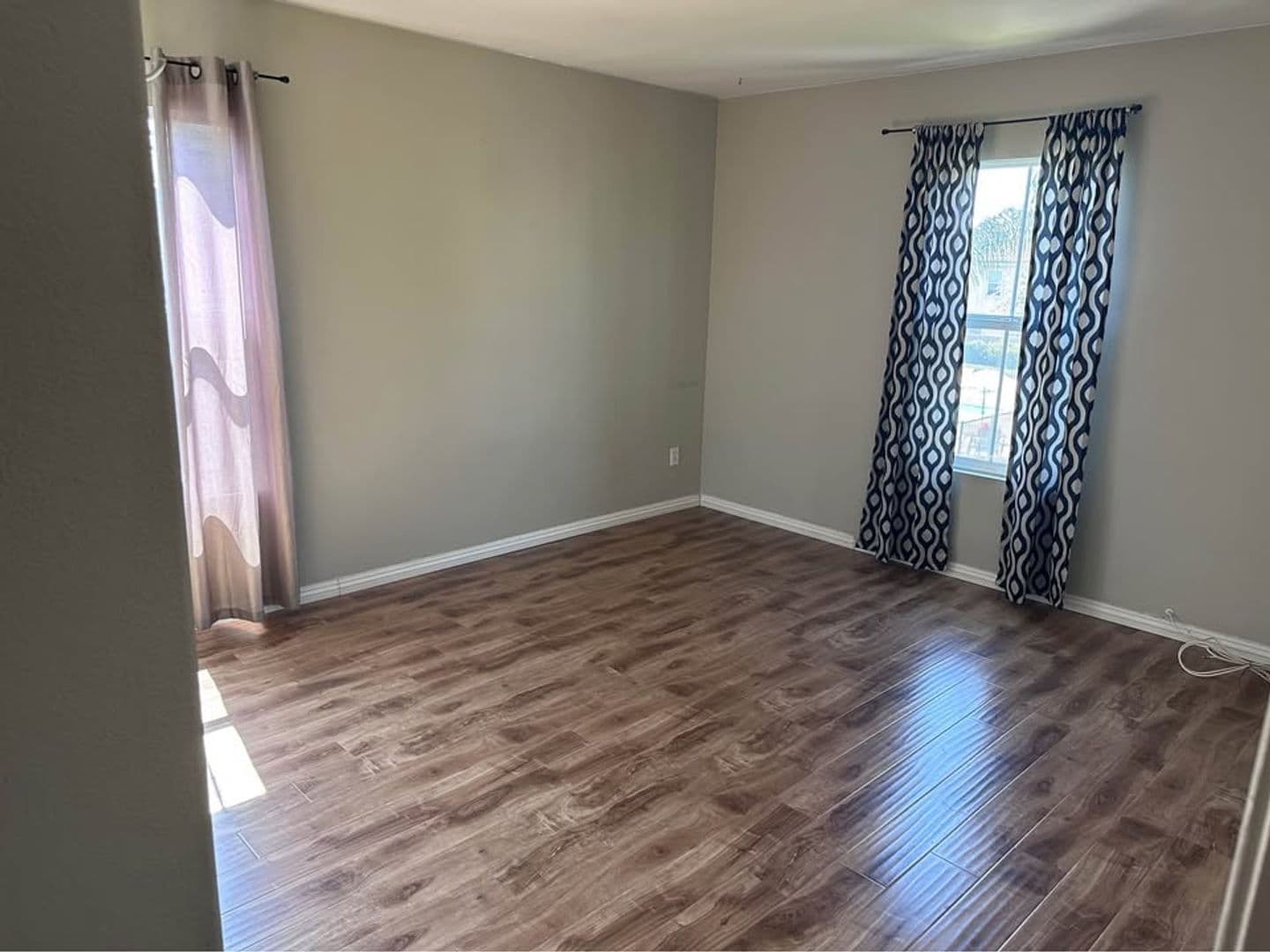 Riverside House: 4575 Bianca Way