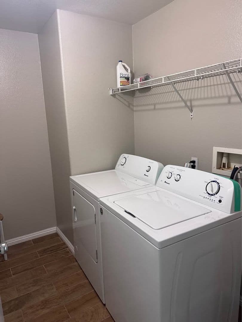 Riverside House: 4575 Bianca Way