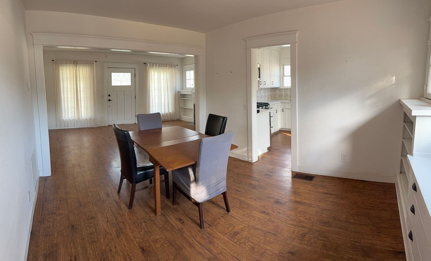 Riverside House: 3862 McKenzie Street