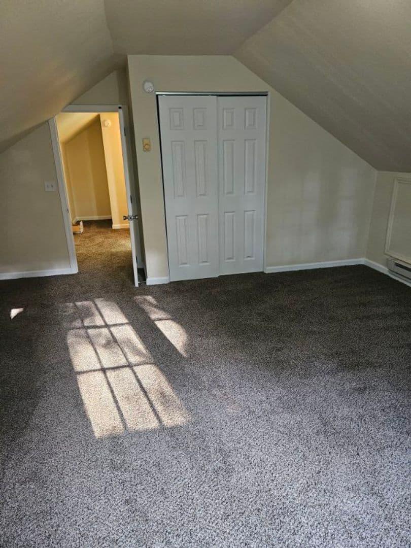 Farmington Apartment: 2, 8 & 10 S. Fleming St