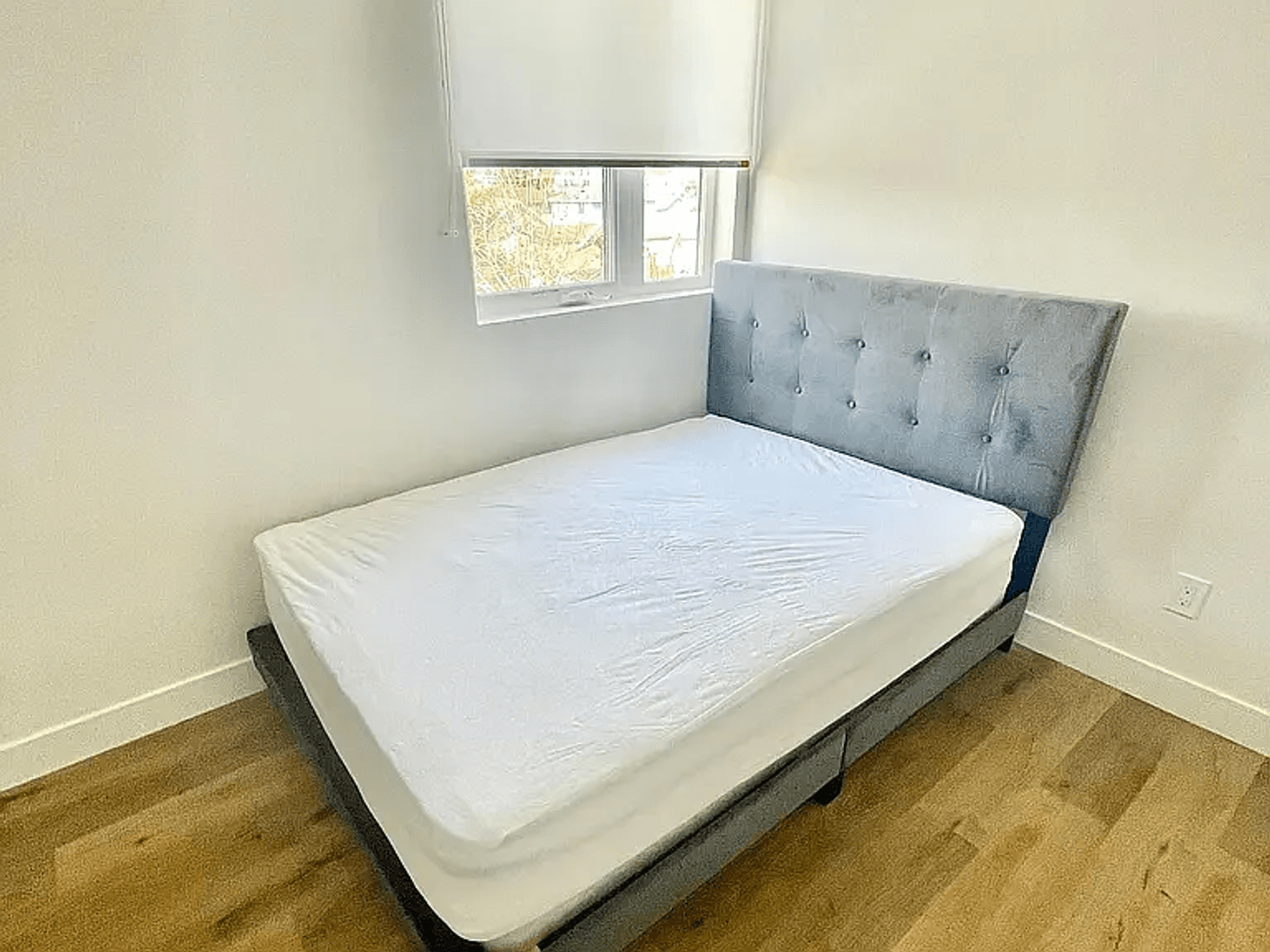 Los Angeles Apartment: 1269 W 36th St.
