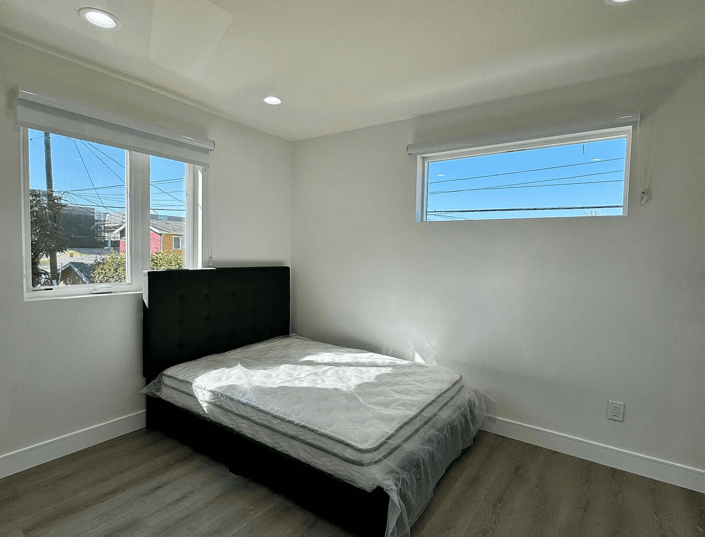 Los Angeles Apartment: 1269 W 36th St.