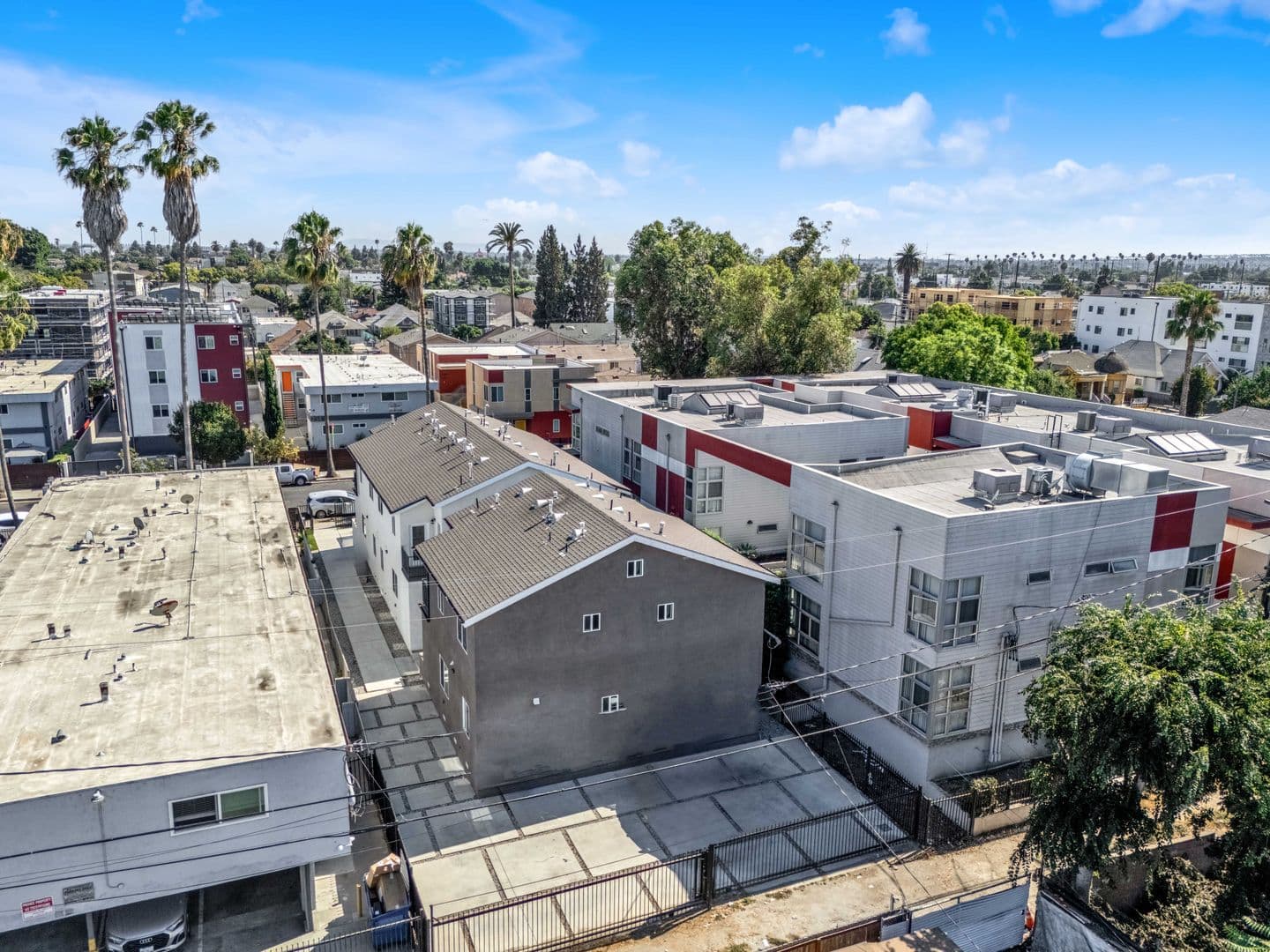 LOS ANGELES Apartment: 1235 w 37th pl