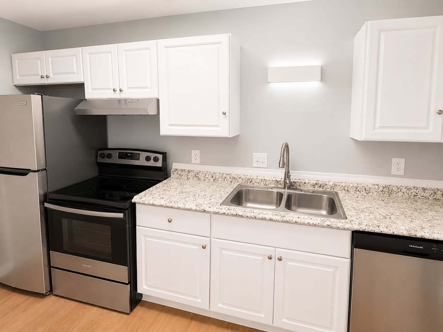 Fairfield Apartment: 412 Fairfax Drive