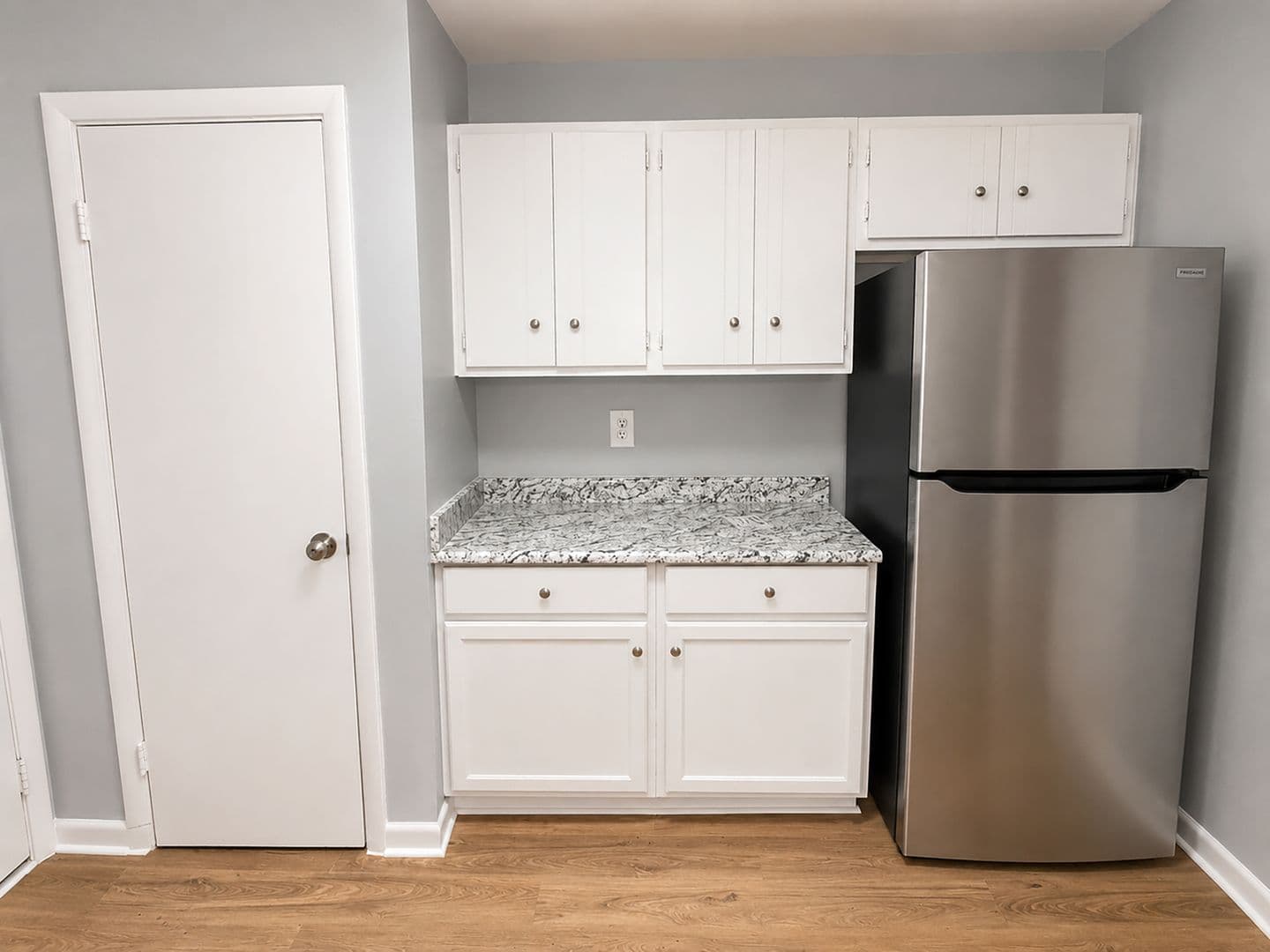Fairfield Apartment: 412 Fairfax Drive
