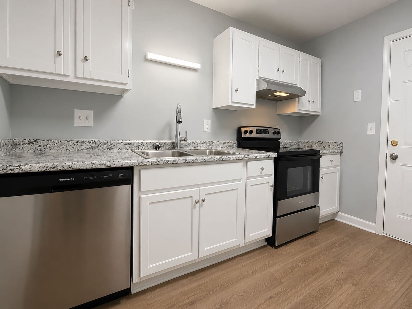 Fairfield Apartment: 412 Fairfax Drive
