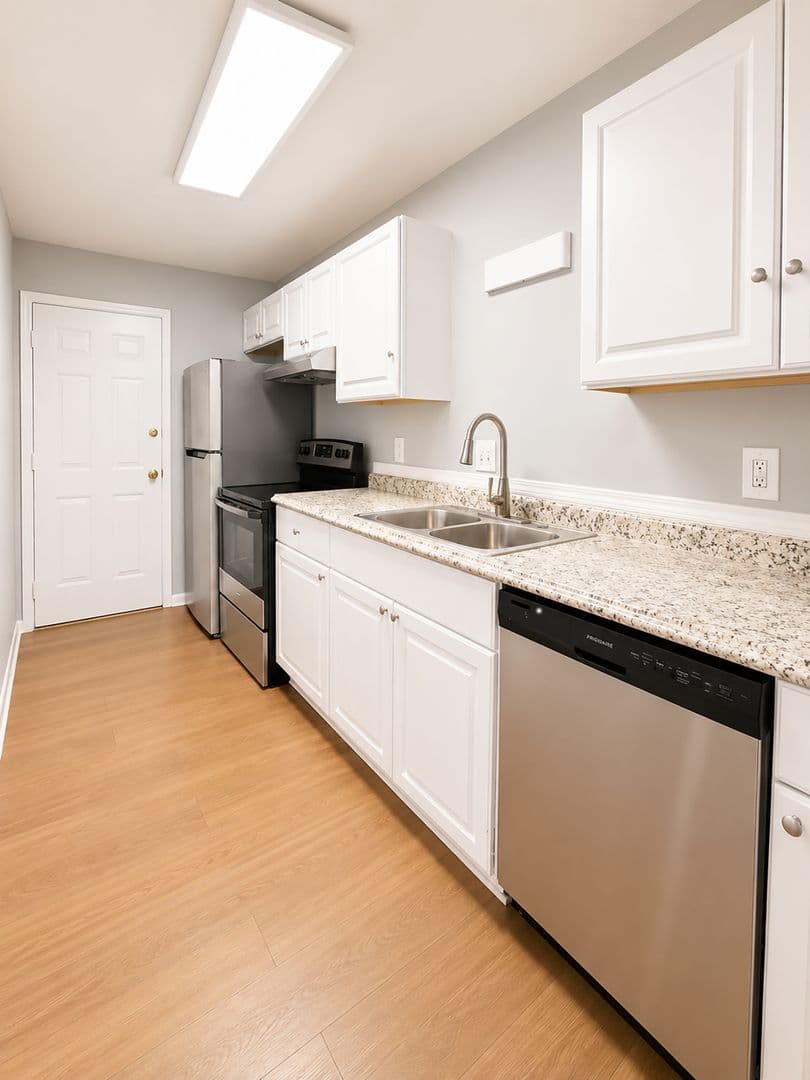 Fairfield Apartment: 412 Fairfax Drive