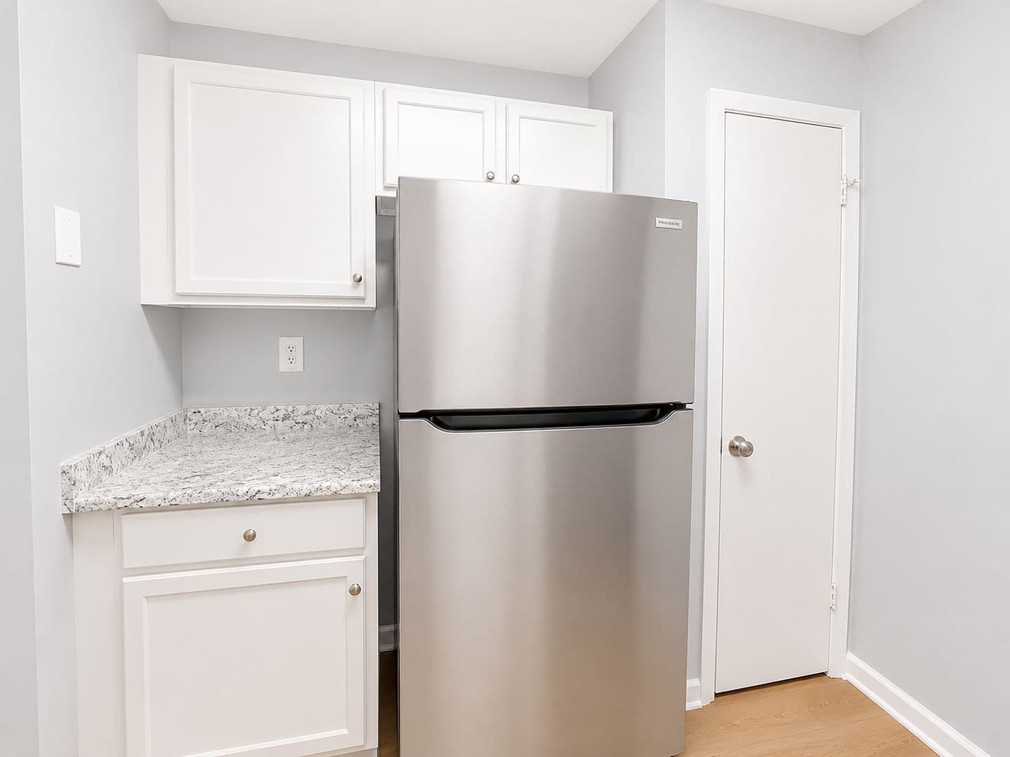 Fairfield Apartment: 412 Fairfax Drive