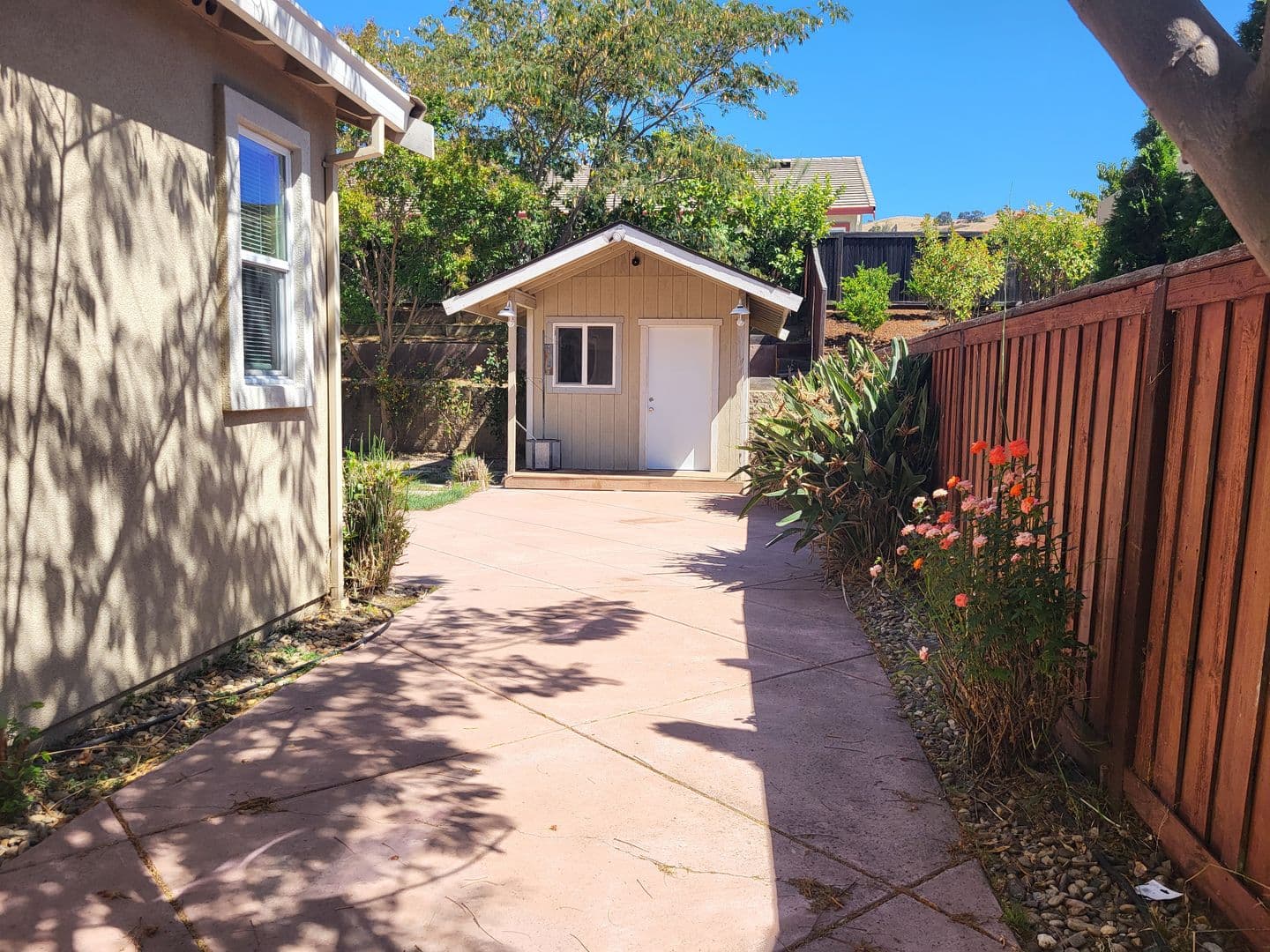 Fairfield House: 3891 Danbury Way