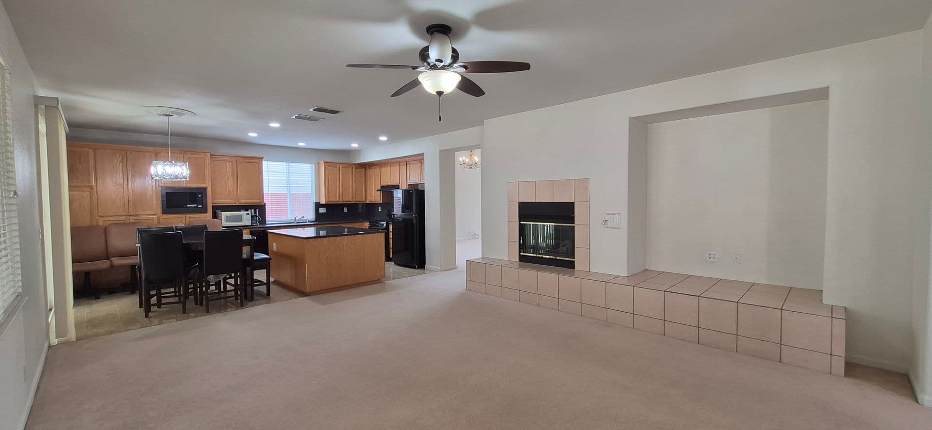 Dixon House: 2080 Mariposa Drive