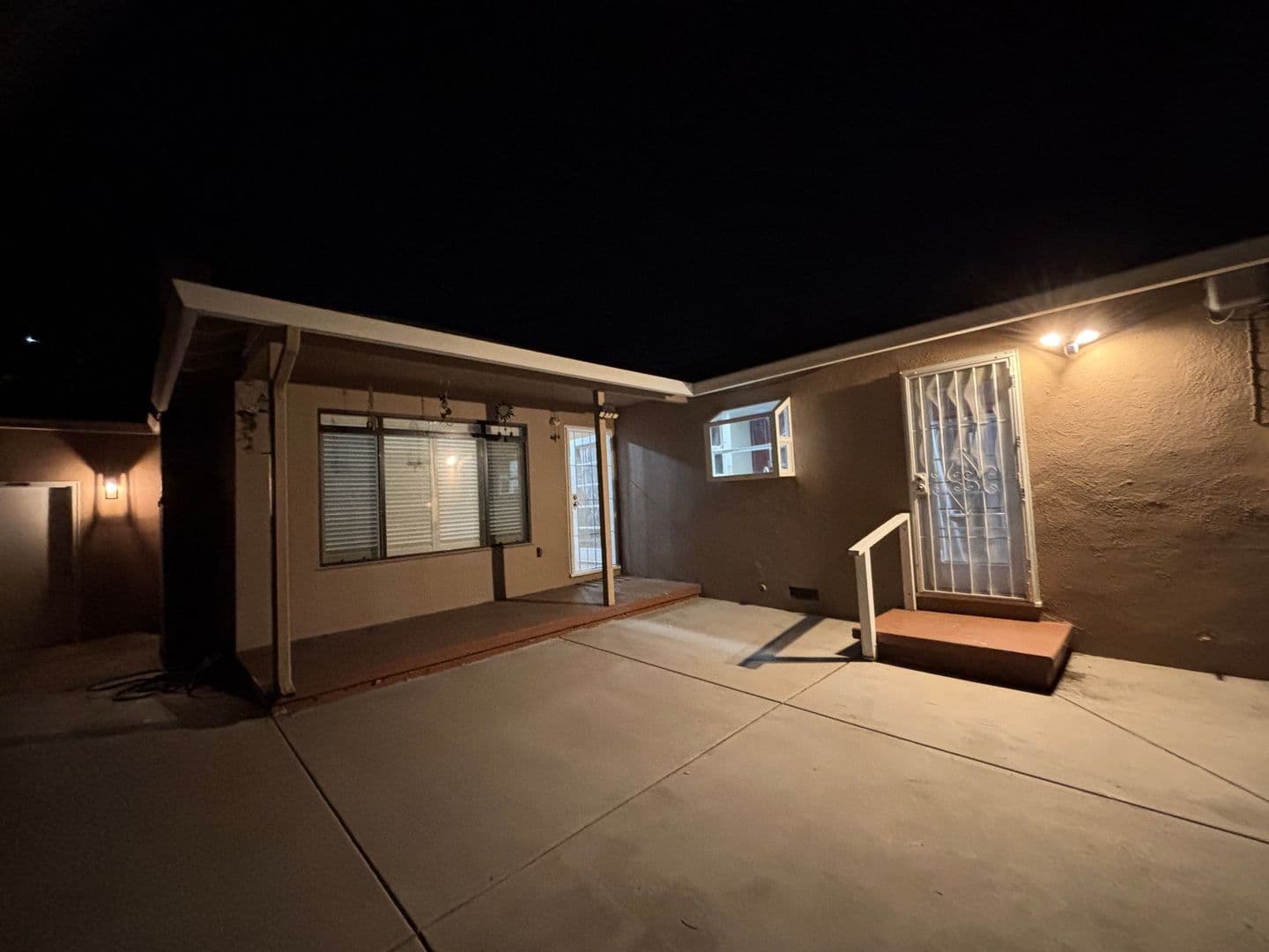 Vallejo House: 2414 Tennessee Street