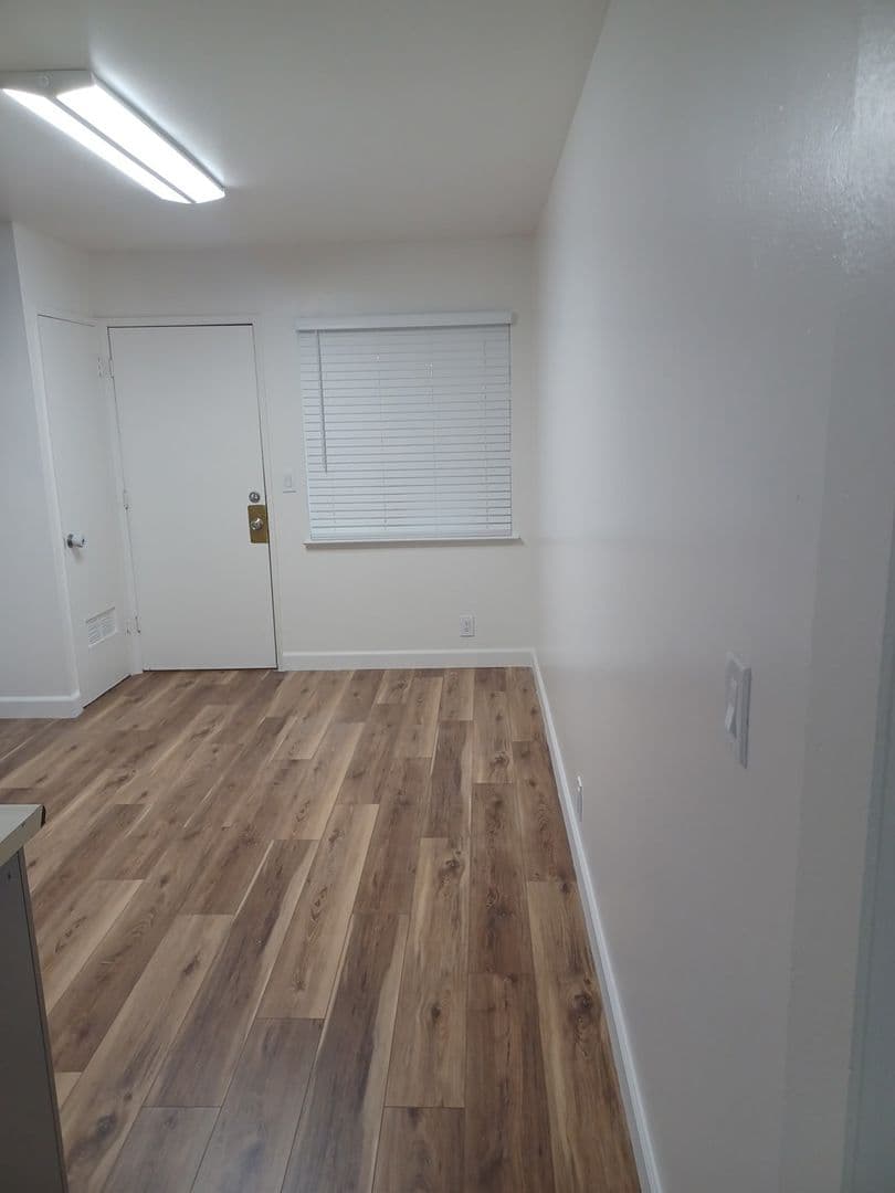 Fairfield Apartment: 181-191-205-207-209-211 Pacific Ave.