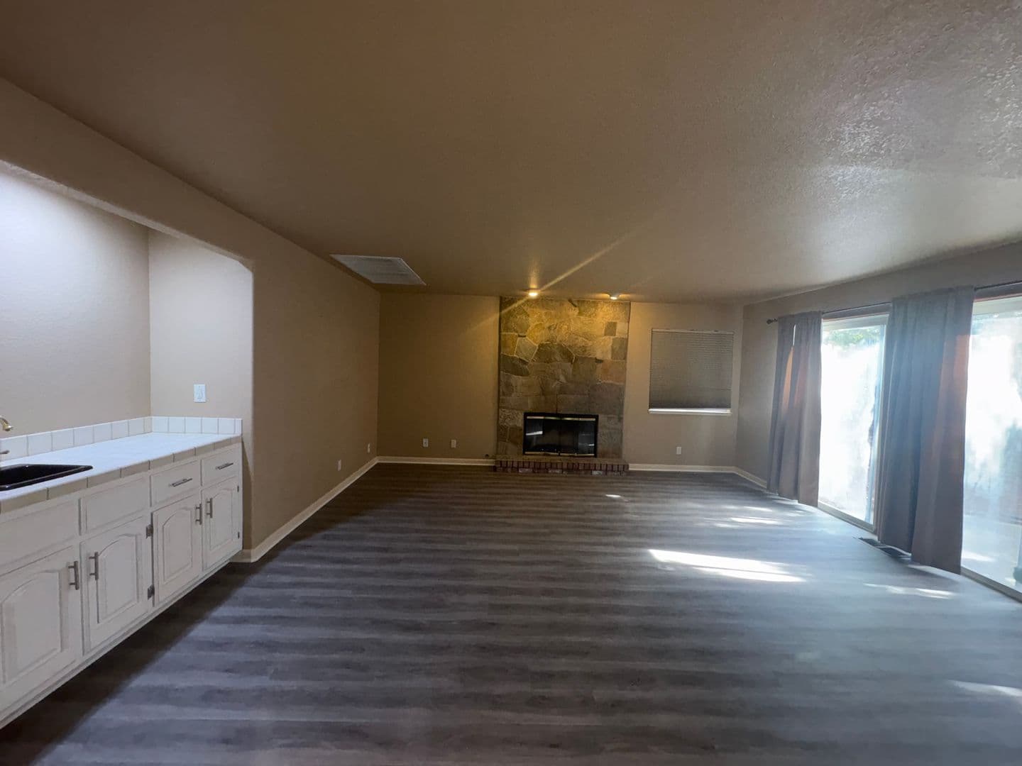 Fairfield House: 3426 Glen Ellen Dr