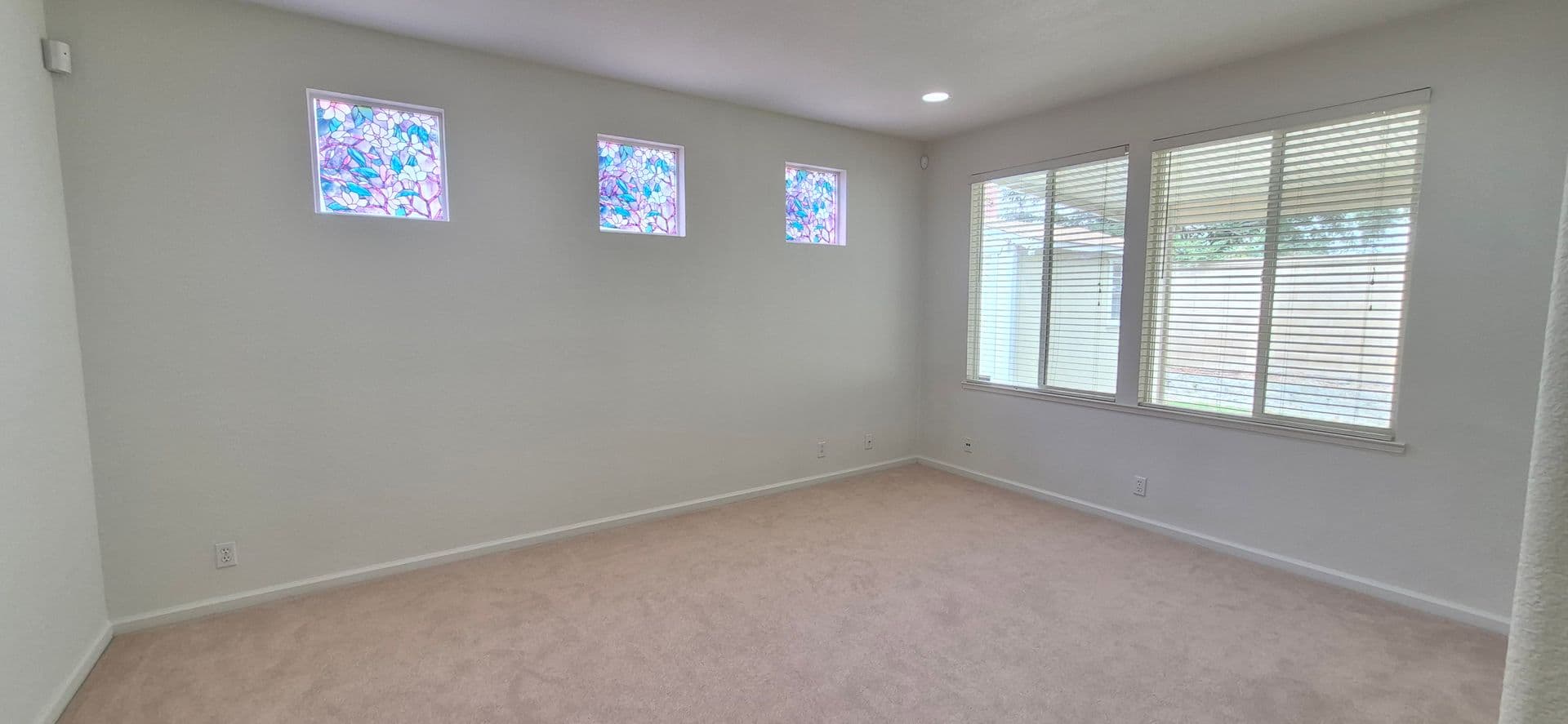 Dixon House: 2080 Mariposa Drive
