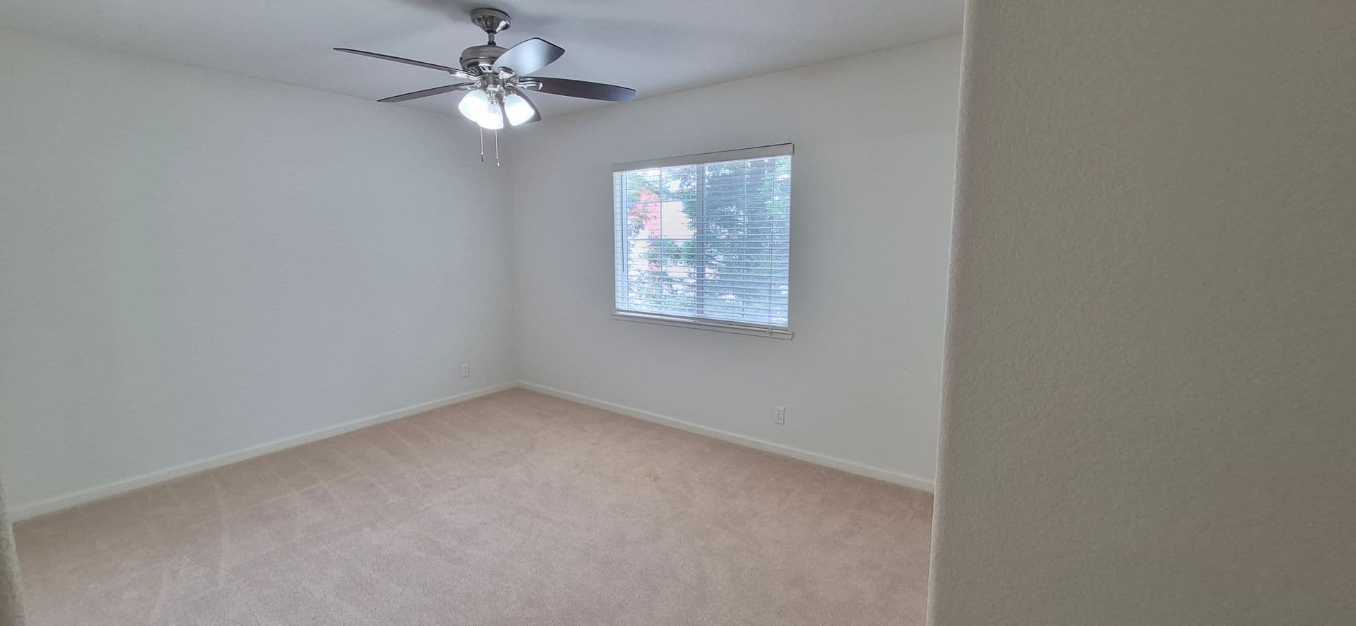 Dixon House: 2080 Mariposa Drive