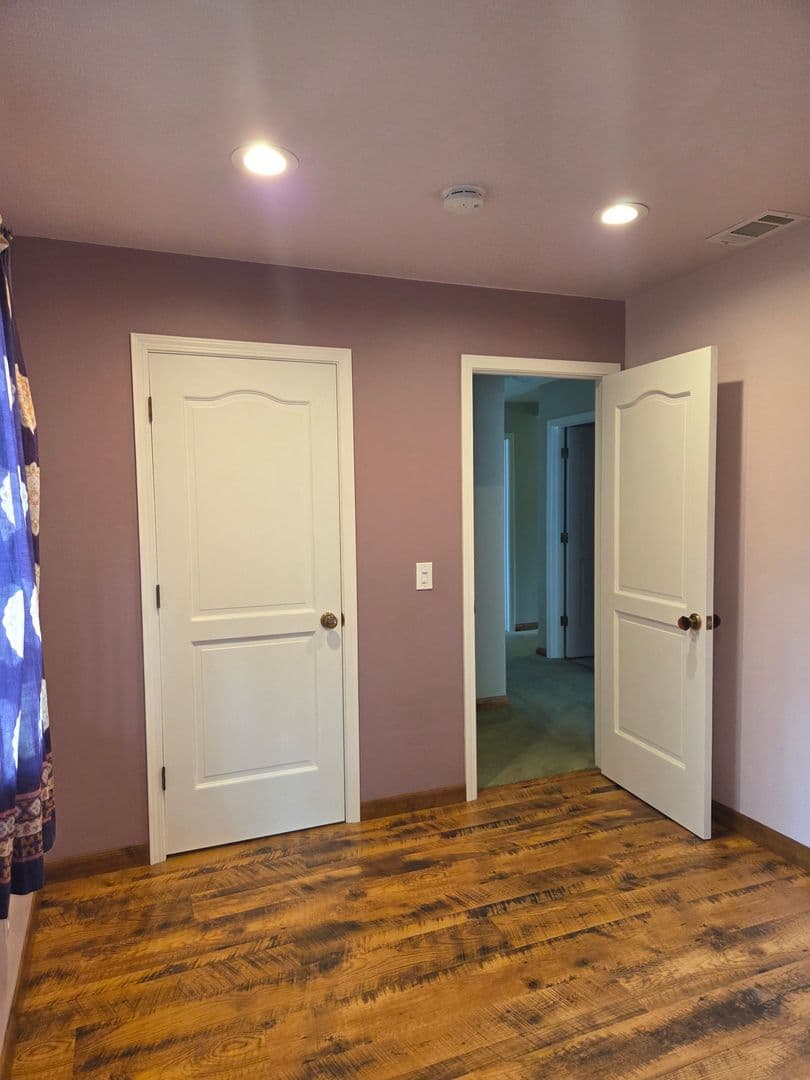 Fairfield House: 2827 Owens St