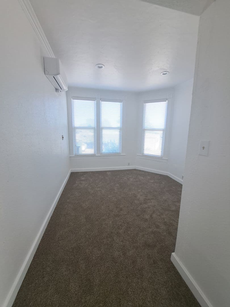Vacaville Apartment: 532 West St.