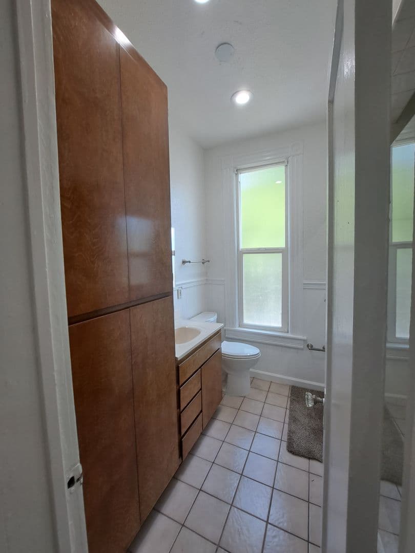 Vacaville Apartment: 532 West St.
